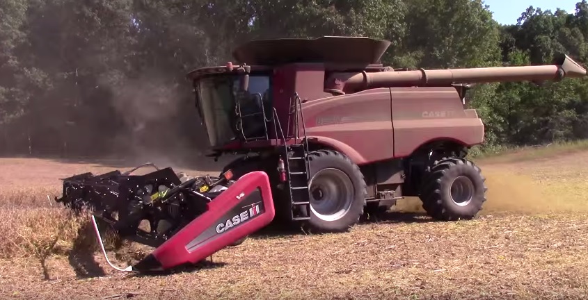 Case Ih Combine Harvesting Soybeans Bigtractorpower