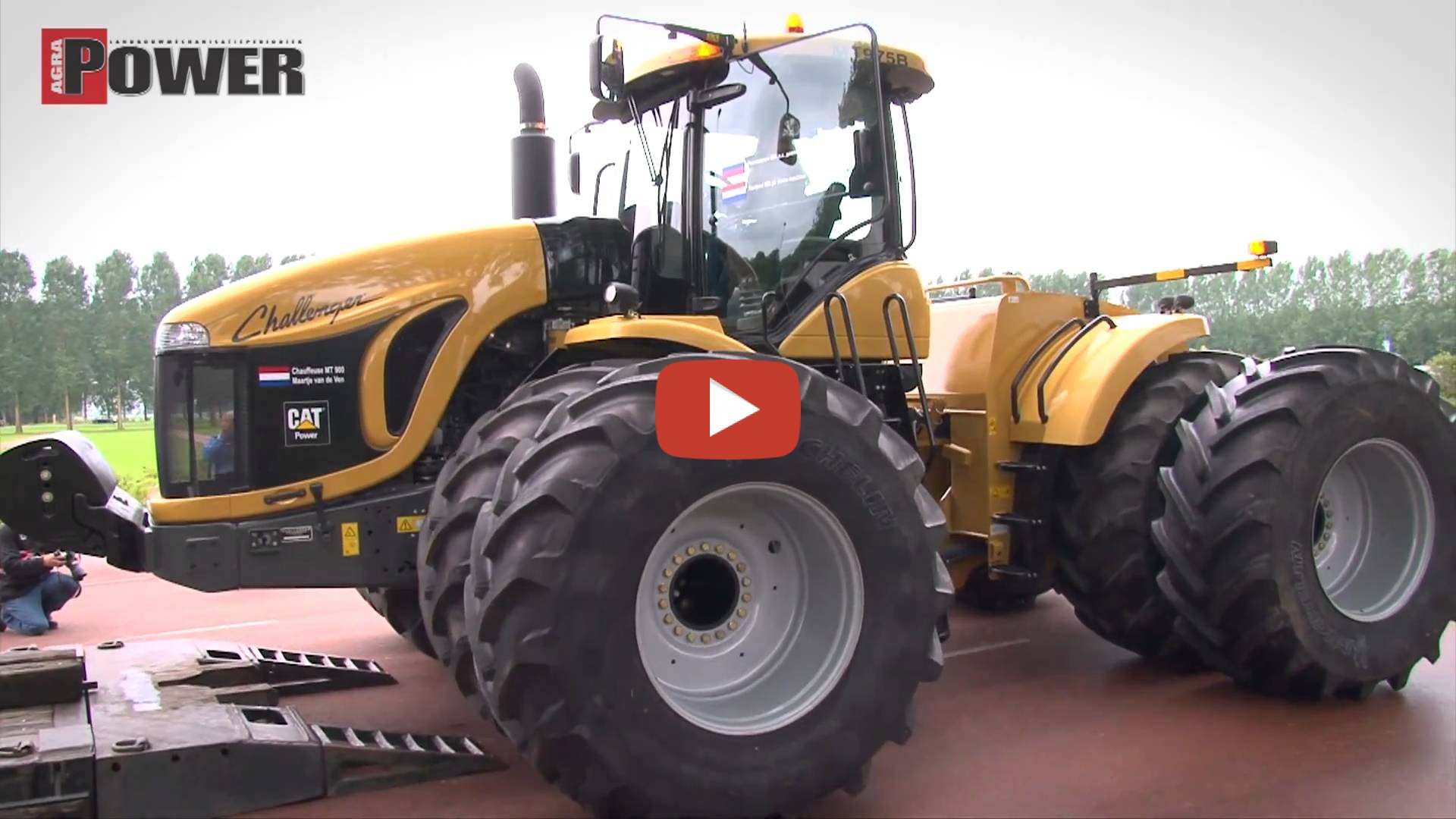 Biggest tractor Agco Challenger MT 975 B