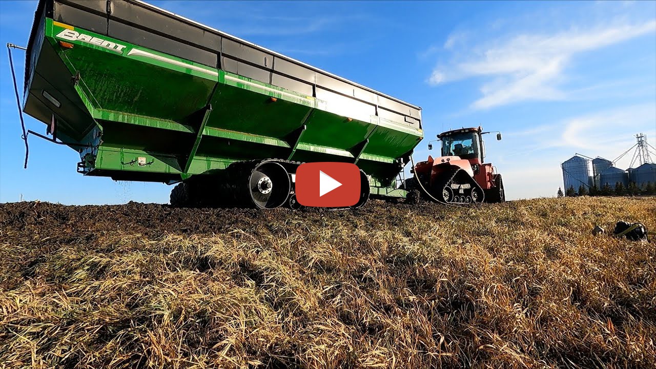 Larson Farms Thats One Big Wagon Cleaning The Big Graincart