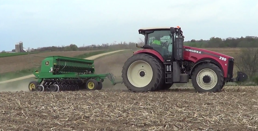 Seeding oats, peas and alfalfa mix with a new Versatile 290 tractor and ...