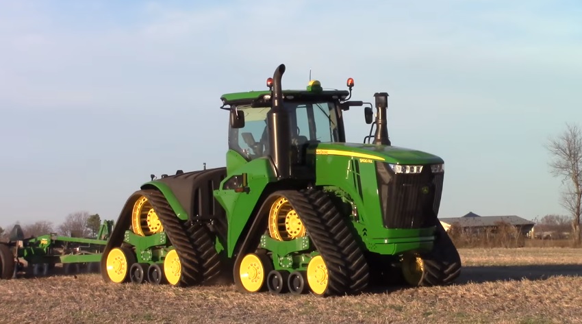 Скрепер John Deere