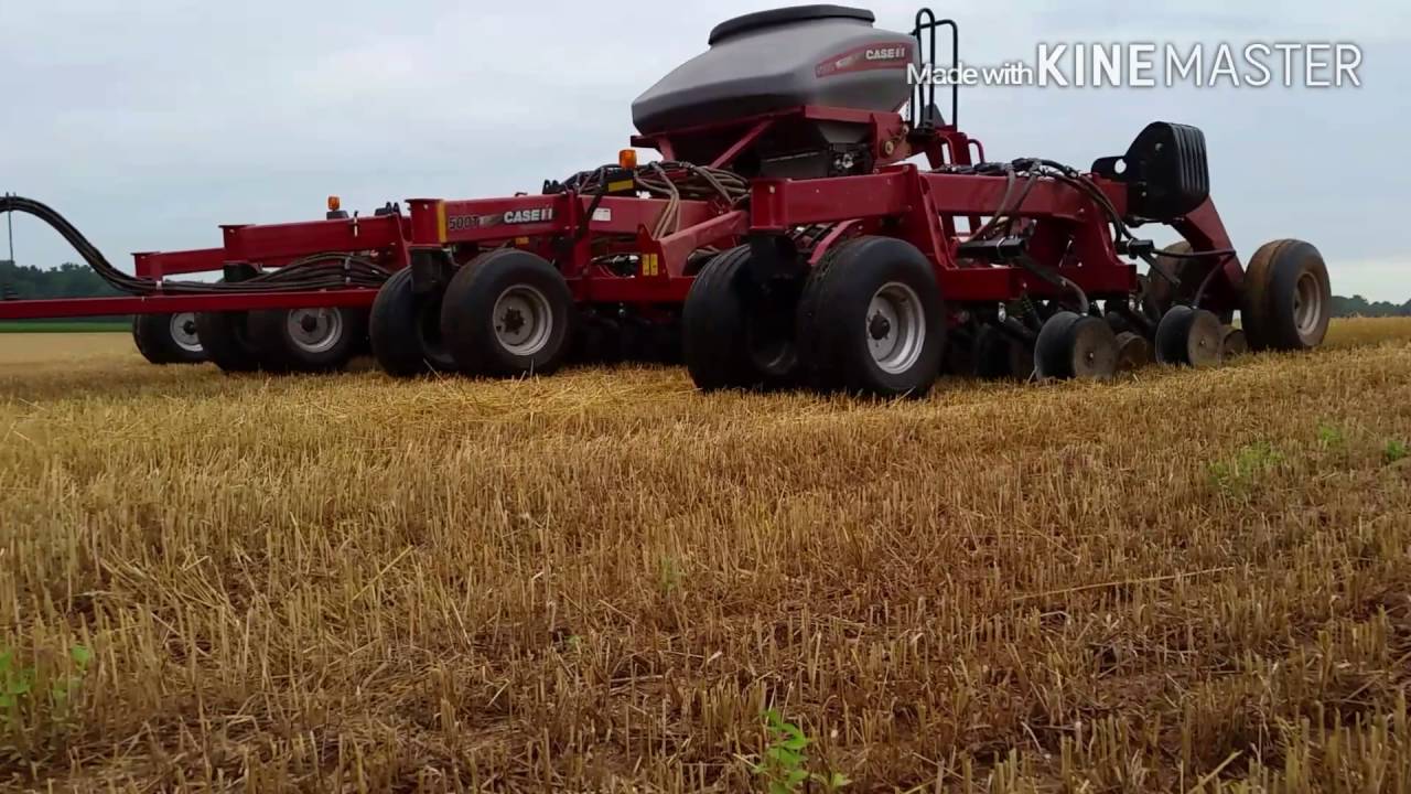 Second cropping soybeans with the John Deere 7930 and Case 500T