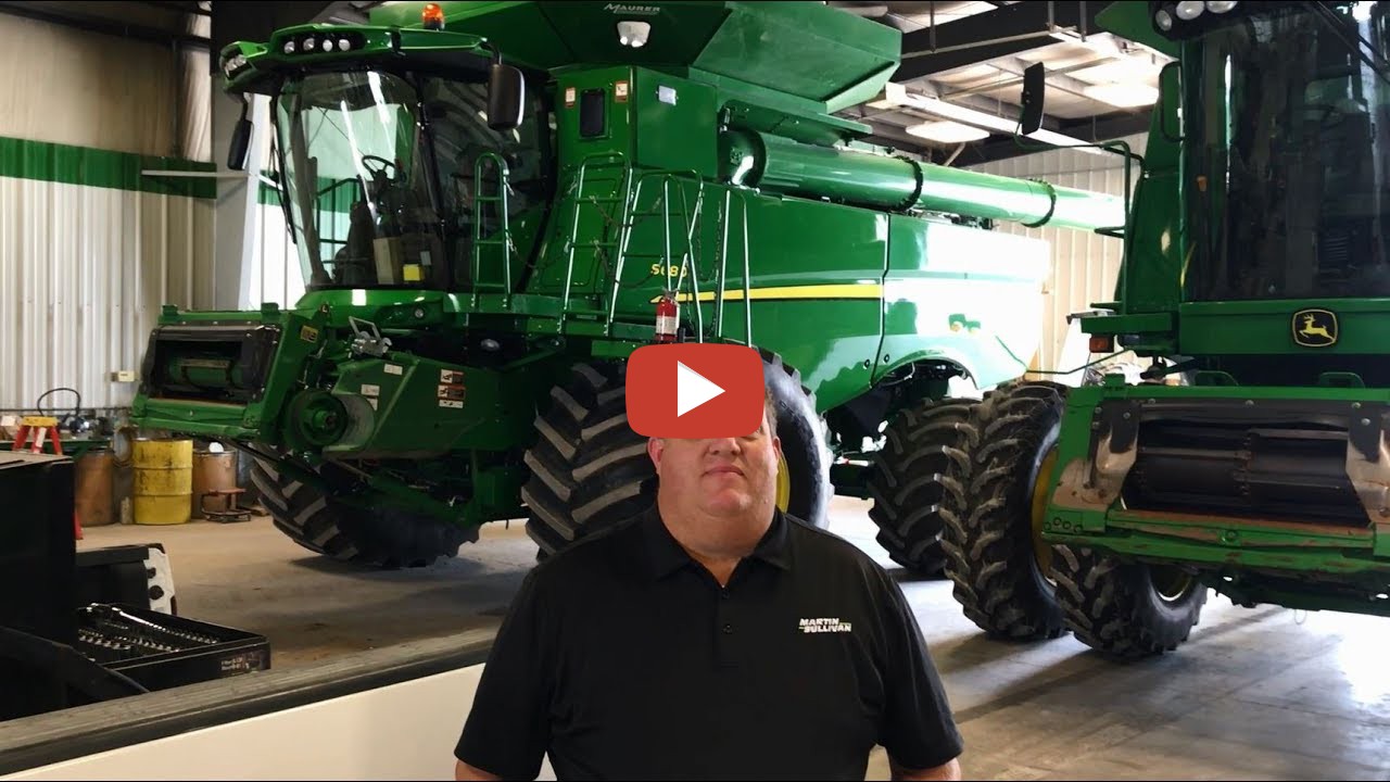 Machinery Pete John Deere S680 4WD Combine with 101 Sep. Hours