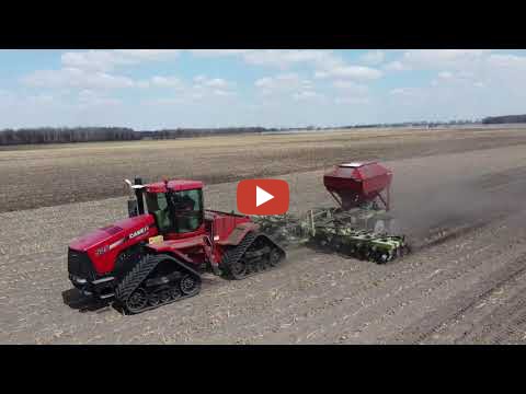 *Farmer Stripping in Manitoba 2021 Fertilizer with Case ih equipment